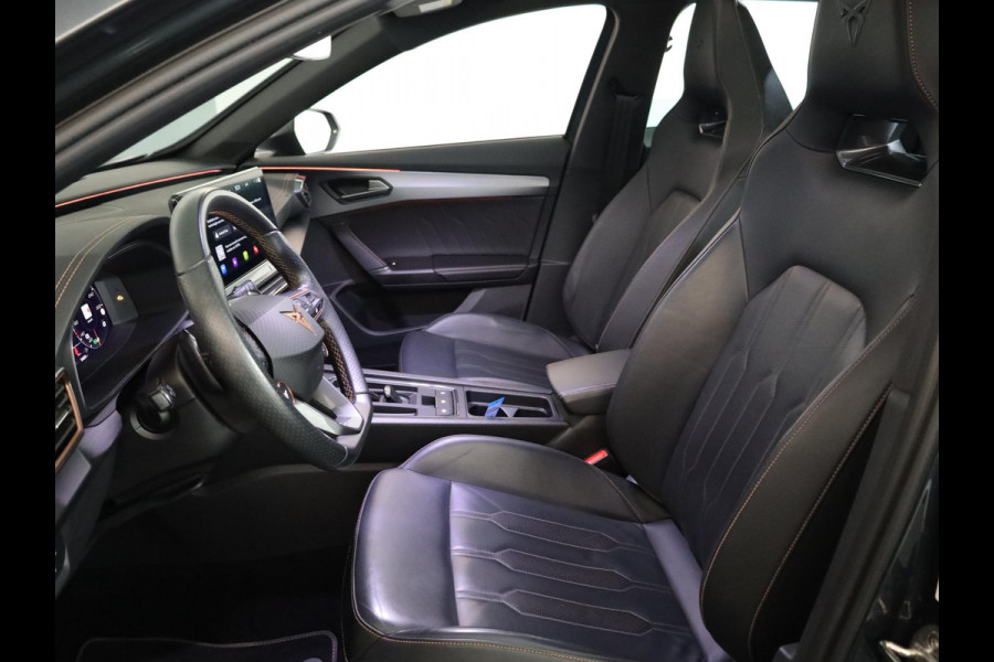 CUPRA Formentor 1.4 e-Hybrid VZ Performance 245 pk Automaat | Navigatie | Panoramadak | Parkeersensoren (Park assist) | Achteruitrijcamera | Lederen bekleding | Elektr. bestuurdersstoel met geheugen |