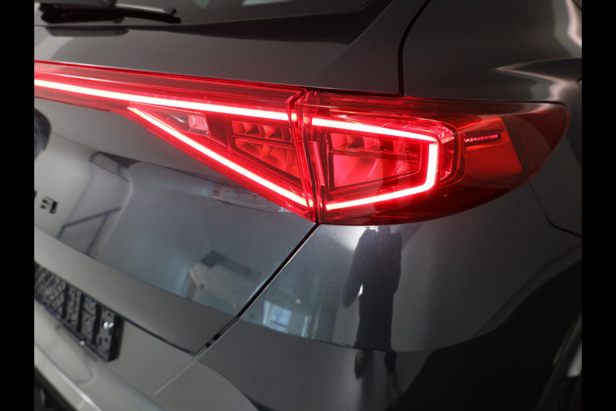 CUPRA Formentor 1.4 e-Hybrid VZ Performance 245 pk Automaat | Navigatie | Panoramadak | Parkeersensoren (Park assist) | Achteruitrijcamera | Lederen bekleding | Elektr. bestuurdersstoel met geheugen |