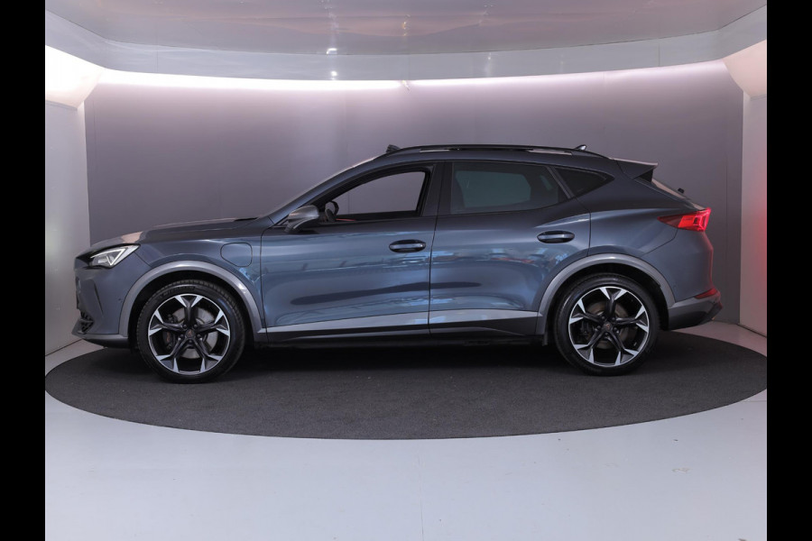 CUPRA Formentor 1.4 e-Hybrid VZ Performance 245 pk Automaat | Navigatie | Panoramadak | Parkeersensoren (Park assist) | Achteruitrijcamera | Lederen bekleding | Elektr. bestuurdersstoel met geheugen |