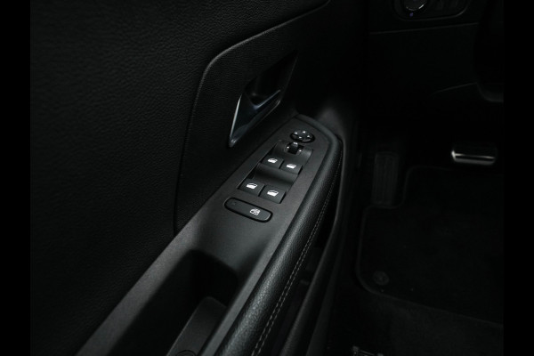 Opel Mokka-e GS Line Level-4 50 kWh [3-Fase-11kW] {SoH-95%} (INCL-BTW) Aut. *HEATPUMP | LEATHER-FABRIC | NAVI-FULLMAP|  DIGI-COCKPIT | FULL-LED | CAMERA | COMFORTSEATS | KEYLESS | DAB+ | ECC | CCS-FASTLOADER | CRUISE | 17''ALU*