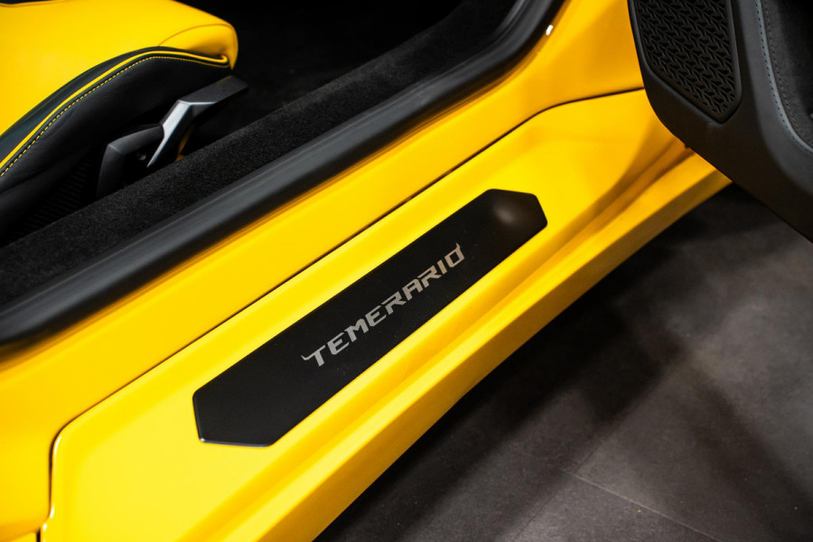 Lamborghini Temerario 4.0 V8 *Giallo Auge / Lift-systeem / Keramisch / Sonus Faber / Passagiersdisplay / Surround-view*