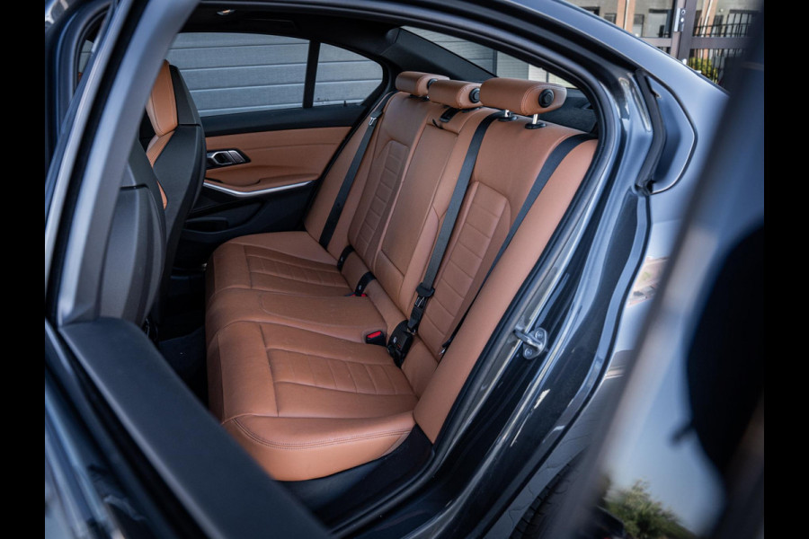 BMW 3-serie 330e High Executive - M-Sport l Kuip Stoelen l Pano l 360cam l ACC