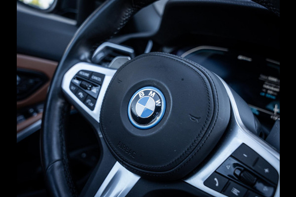 BMW 3-serie 330e High Executive - M-Sport l Kuip Stoelen l Pano l 360cam l ACC