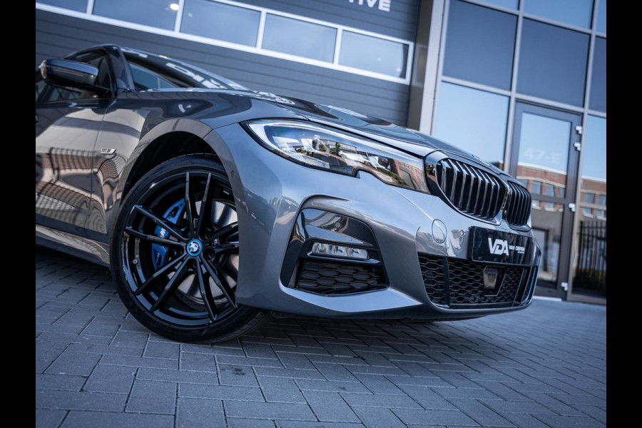 BMW 3-serie 330e High Executive - M-Sport l Kuip Stoelen l Pano l 360cam l ACC
