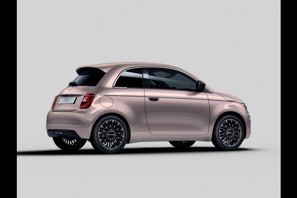 Fiat 500E La Prima 42 kWh | Uit voorraad leverbaar | Panoramadak | Adapt. Cruise | Pack Top Plus | Camera | Leder | Apple Carplay