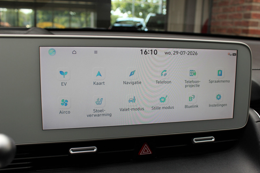 Hyundai IONIQ 5 Connect+ 73kWh / SoH 86,2% / Camera / Head-up / Leder / CarPlay / V2L / 19'' / Warmtepomp / Stoelverwarming / Dodehoek / DAB / ACC