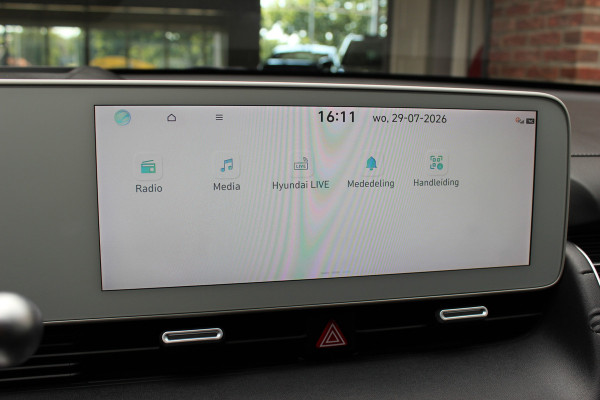 Hyundai IONIQ 5 Connect+ 73kWh / SoH 86,2% / Camera / Head-up / Leder / CarPlay / V2L / 19'' / Warmtepomp / Stoelverwarming / Dodehoek / DAB / ACC