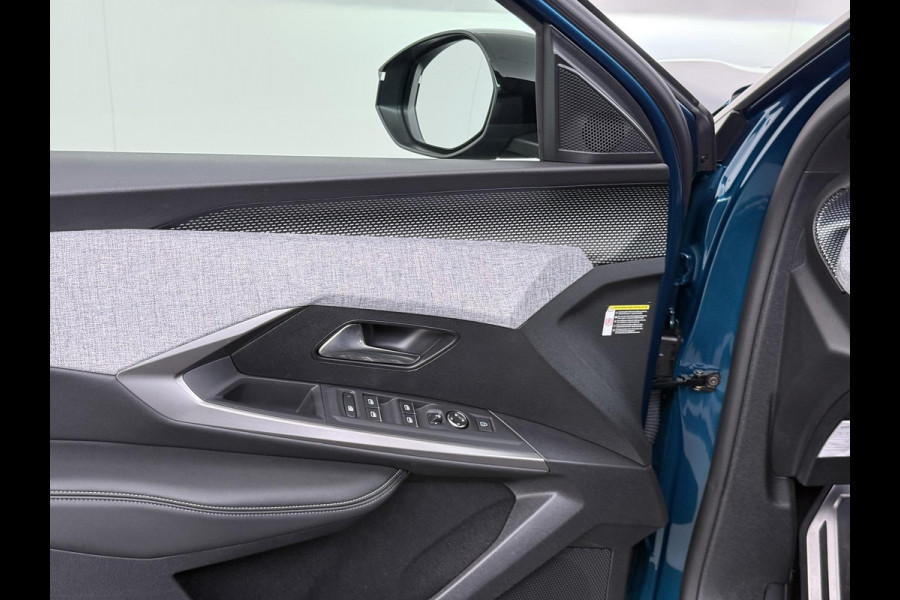 Peugeot E-3008 GT 73 kWh SOH 94% | VOOR & ACHTERSTOELEN VERWARMD | STUURVERWARMING | MEM. SEAT | STOEL MASSAGE | 360 CAMERA | DIRECT LEVERBAAR! | ADAP. CRUISE | VOLLEDIGE FABRIEKS GARANTIE TM 03-2027 |