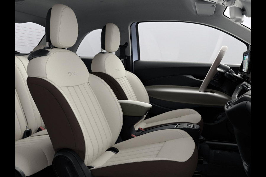 Fiat 500E La Prima 42 kWh | Uit voorraad leverbaar | Panoramadak | Adapt. Cruise | Pack Top Plus | Camera | Leder | Apple Carplay