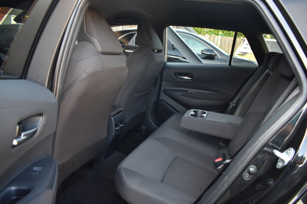Toyota Corolla Touring Sports 1.8 Hybrid | CAMERA | STOELVERWARMING | APPLE CARPLAY | ANDROID AUTO | NAP