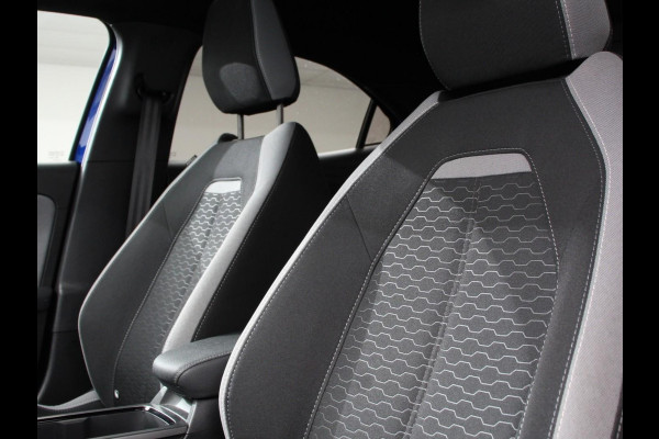 Opel Mokka 1.2 Turbo Hybrid Edition Navigatie Apple Carplay/Android Auto Camera Parkeersensoren Adaptieve Cruise Control Stoel- en stuurverwarming Dodehoek assistent Climate Control Virtual Cockpit Full led Lichtmetalen velgen