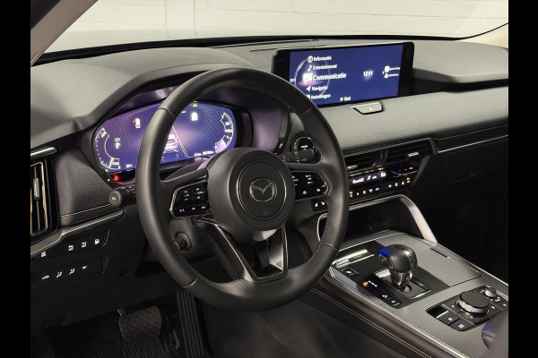 Mazda CX-60 2.5 e-SkyActiv PHEV Homura Trekhaak | Adapt. cruise | Stoelventilatie | 360 camera | Head-up | Stuur-/Stoelverwarming | Bose | Dodehoek | Achterbank verwarmd
