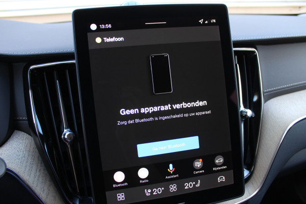 Volvo XC60 2.0 T8 Plug-in hybrid AWD Plus Dark | Facelift | Luchtvering | Massage | Bowers & Wilkins | Panoramadak
