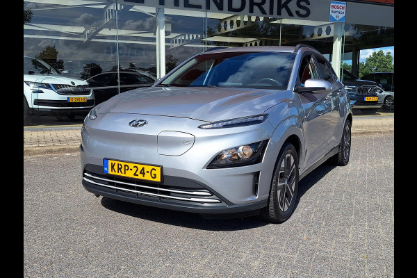 Hyundai Kona EV Comfort Smart 64 kWh | SOH: 97,3% | 3 Fase | Warmtepomp | Climate | Stoel-verwarming | Camera | CC |