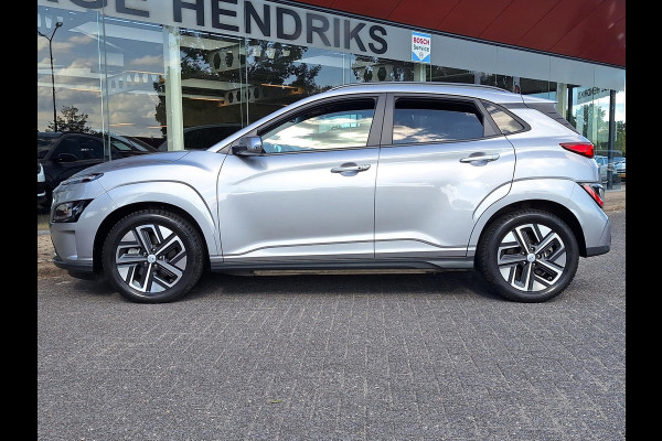 Hyundai Kona EV Comfort Smart 64 kWh | SOH: 97,3% | 3 Fase | Warmtepomp | Climate | Stoel-verwarming | Camera | CC |