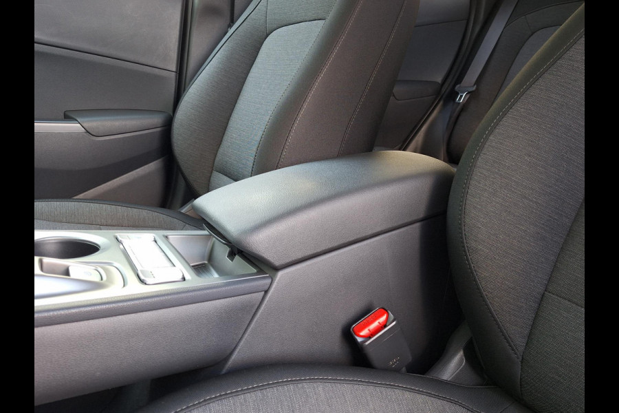 Hyundai Kona EV Comfort Smart 64 kWh | SOH: 97,3% | 3 Fase | Warmtepomp | Climate | Stoel-verwarming | Camera | CC |
