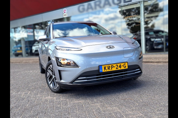 Hyundai Kona EV Comfort Smart 64 kWh | SOH: 97,3% | 3 Fase | Warmtepomp | Climate | Stoel-verwarming | Camera | CC |