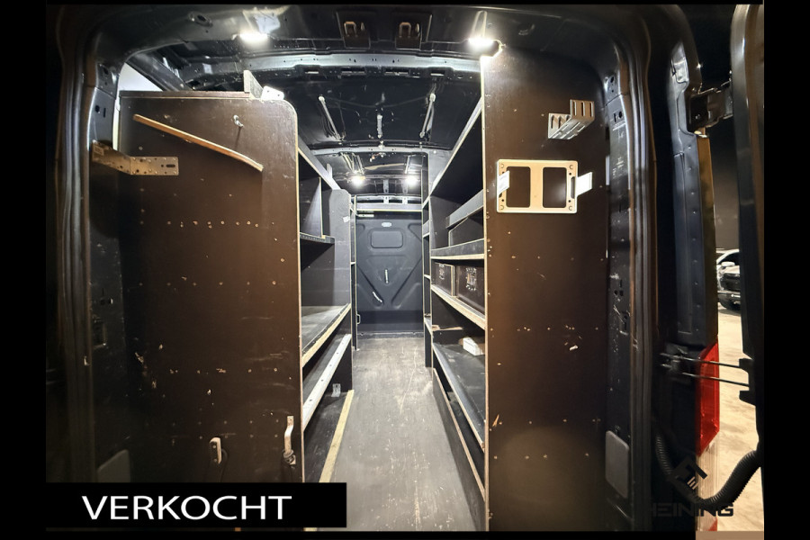 Ford Transit 350 2.0 TDCI L2H2 Limited. 185 PK Automaat. Nav. Apple-carplay. camera. bi-xenon. trekhaak. 1 eigenaar.