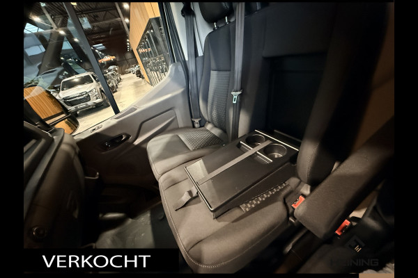 Ford Transit 350 2.0 TDCI L2H2 Limited. 185 PK Automaat. Nav. Apple-carplay. camera. bi-xenon. trekhaak. 1 eigenaar.