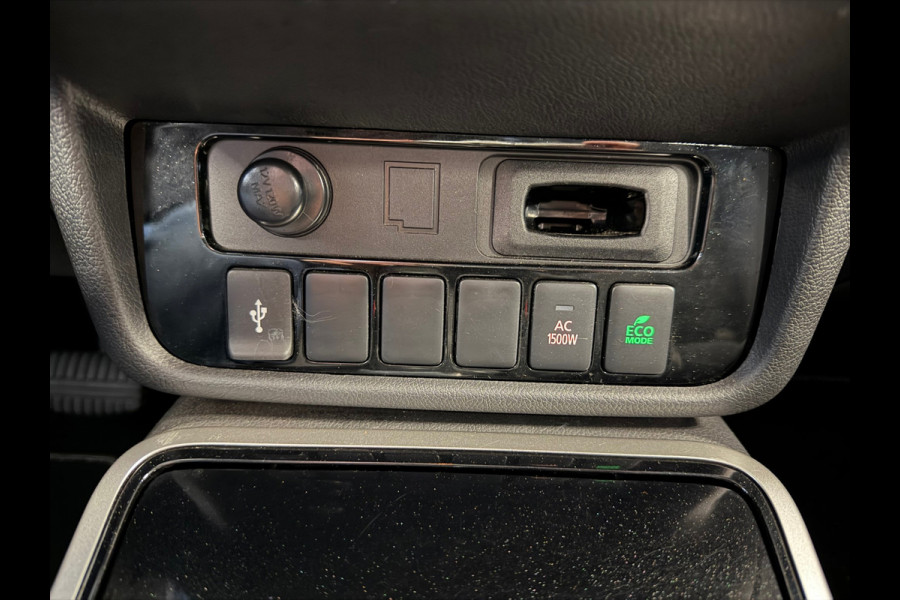 Mitsubishi Outlander 2.4 PHEV AUT. PLUG-IN CAMERA NAVIGATIE STOELVERWARMING PDC KEYLESS-GO CRUISE