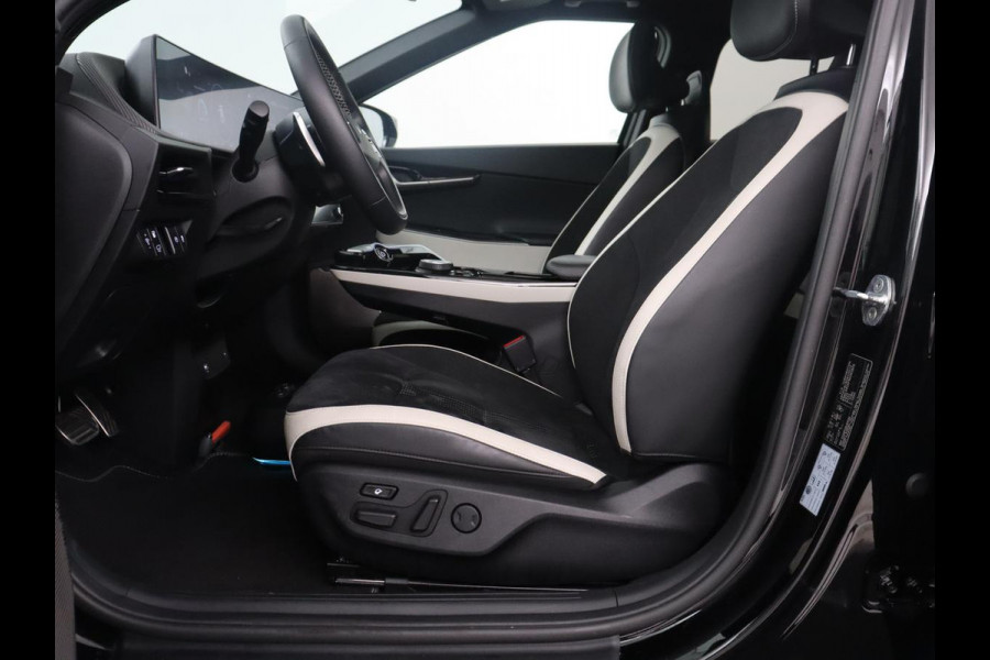 Kia EV6 GT-Line 77.4 kWh | SOH 95% | Trekhaak | Panoramadak | Head up | Adaptive cruise | 360 camera | Stoelventilatie | Stuur/stoel verwarming | Memory | Meridian Sound | Carplay |