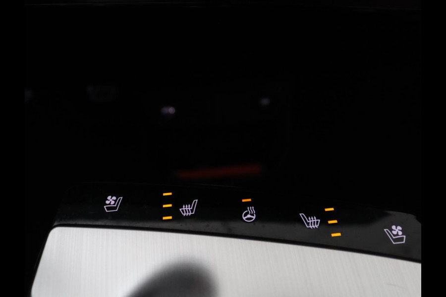 Kia EV6 GT-Line 77.4 kWh | SOH 95% | Trekhaak | Panoramadak | Head up | Adaptive cruise | 360 camera | Stoelventilatie | Stuur/stoel verwarming | Memory | Meridian Sound | Carplay |