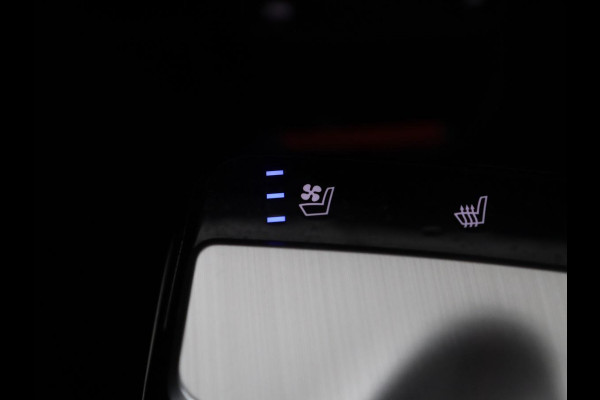 Kia EV6 GT-Line 77.4 kWh | SOH 95% | Trekhaak | Panoramadak | Head up | Adaptive cruise | 360 camera | Stoelventilatie | Stuur/stoel verwarming | Memory | Meridian Sound | Carplay |
