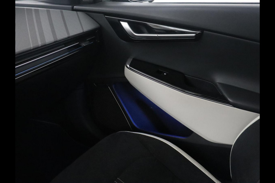 Kia EV6 GT-Line 77.4 kWh | SOH 95% | Trekhaak | Panoramadak | Head up | Adaptive cruise | 360 camera | Stoelventilatie | Stuur/stoel verwarming | Memory | Meridian Sound | Carplay |