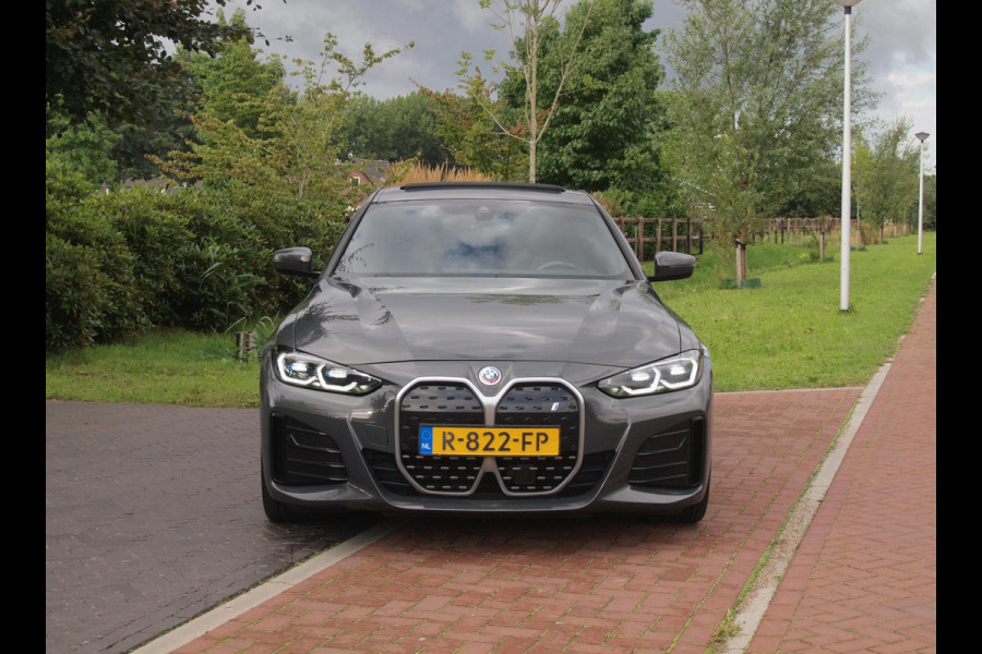 BMW i4 eDrive40 High Executive 84 kWh | SOH 98% | M-Pakket | Schuifdak | Sfeerverlichting | Led-Laser | Harman Kardon | Camera |