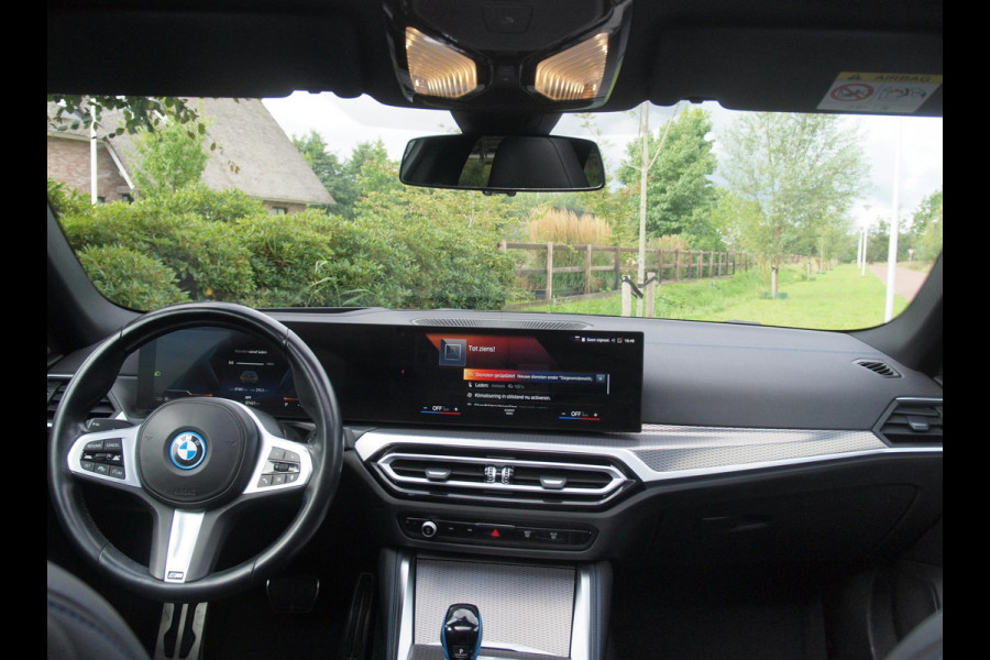 BMW i4 eDrive40 High Executive 84 kWh | SOH 98% | M-Pakket | Schuifdak | Sfeerverlichting | Led-Laser | Harman Kardon | Camera |