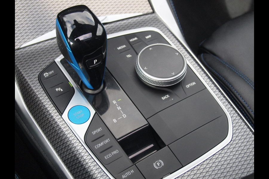 BMW i4 eDrive40 High Executive 84 kWh | SOH 98% | M-Pakket | Schuifdak | Sfeerverlichting | Led-Laser | Harman Kardon | Camera |