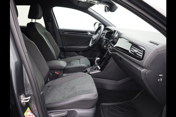 Volkswagen T-Roc 1.5 TSI Style | Trekhaak afnb. | Black Style | IQ light | Side Assist | Camera | Prijs Rijklaar !!