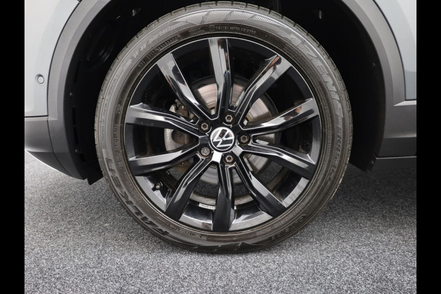 Volkswagen T-Roc 1.5 TSI Style | Trekhaak afnb. | Black Style | IQ light | Side Assist | Camera | Prijs Rijklaar !!