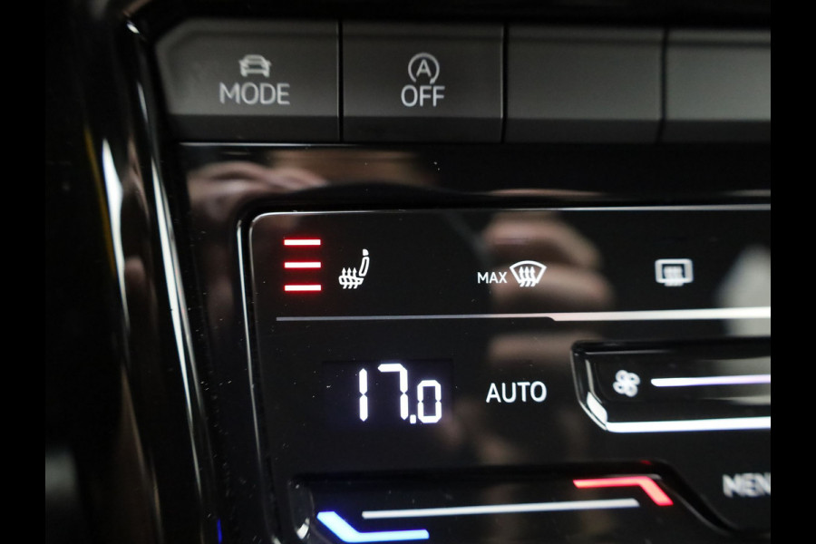 Volkswagen T-Roc 1.5 TSI Style | Trekhaak afnb. | Black Style | IQ light | Side Assist | Camera | Prijs Rijklaar !!