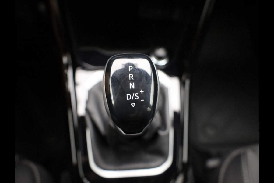 Volkswagen T-Roc 1.5 TSI Style | Trekhaak afnb. | Black Style | IQ light | Side Assist | Camera | Prijs Rijklaar !!