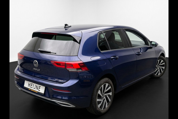 Volkswagen Golf 204PK E-HYBRIDE DSG STYLE ALCANTARA/NAVI/CARPLAY