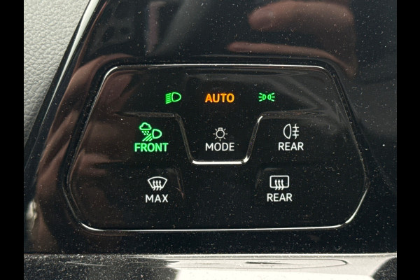 Volkswagen Golf 204PK E-HYBRIDE DSG STYLE ALCANTARA/NAVI/CARPLAY