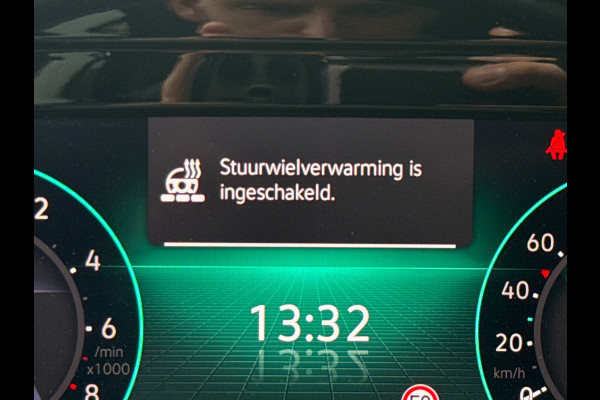 Volkswagen Golf 204PK E-HYBRIDE DSG STYLE ALCANTARA/NAVI/CARPLAY