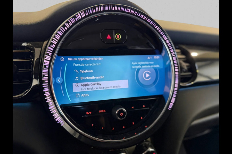 MINI 5-deurs 1.5 Cooper Camden Edition(NL-auto, 1e Eig, Dealer OndH, Carplay, PDC, Climate Con, Cruise Con, Navi, etc)
