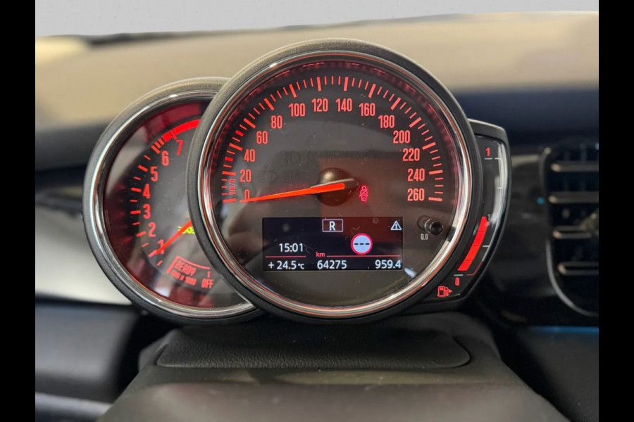 MINI 5-deurs 1.5 Cooper Camden Edition(NL-auto, 1e Eig, Dealer OndH, Carplay, PDC, Climate Con, Cruise Con, Navi, etc)