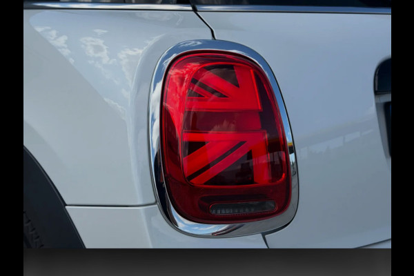 MINI 5-deurs 1.5 Cooper Camden Edition(NL-auto, 1e Eig, Dealer OndH, Carplay, PDC, Climate Con, Cruise Con, Navi, etc)