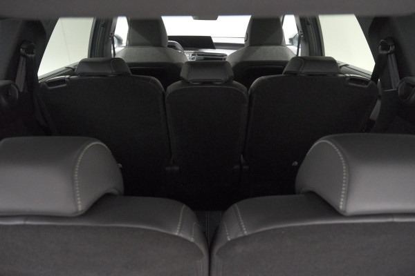 Peugeot 5008 1.2 Hybrid 136 GT 7p | Adaptieve Cruise control | Elektrische Kofferklep | Stoelverwarming
