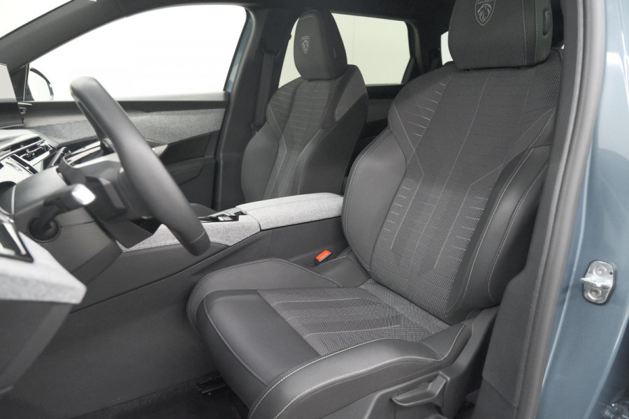 Peugeot 5008 1.2 Hybrid 136 GT 7p | Adaptieve Cruise control | Elektrische Kofferklep | Stoelverwarming