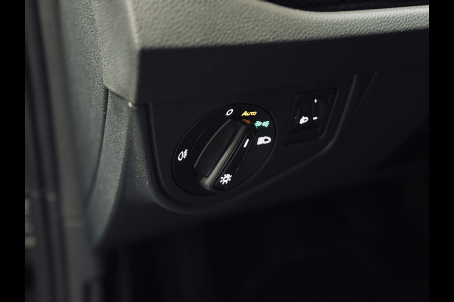 Volkswagen Polo 1.0 TSI Life | Camera | CarPlay | Navi