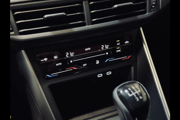 Volkswagen Polo 1.0 TSI Life | Camera | CarPlay | Navi