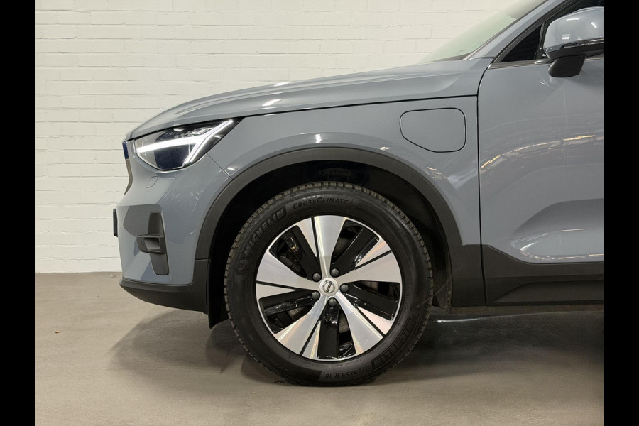 Volvo XC40 1.5 T4 Plug-in hybrid Plus Bright Adapt. cruise | Stuur-/Stoelverwarming | Harman/Kardon | Verwarmde voorruit | Achteruitrij camera | Bliss | Memory