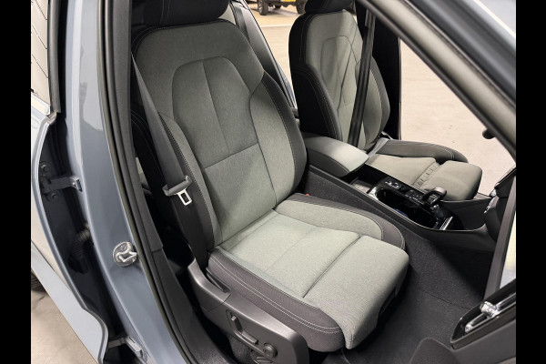Volvo XC40 1.5 T4 Plug-in hybrid Plus Bright Adapt. cruise | Stuur-/Stoelverwarming | Harman/Kardon | Verwarmde voorruit | Achteruitrij camera | Bliss | Memory