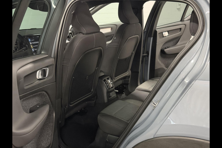 Volvo XC40 1.5 T4 Plug-in hybrid Plus Bright Adapt. cruise | Stuur-/Stoelverwarming | Harman/Kardon | Verwarmde voorruit | Achteruitrij camera | Bliss | Memory