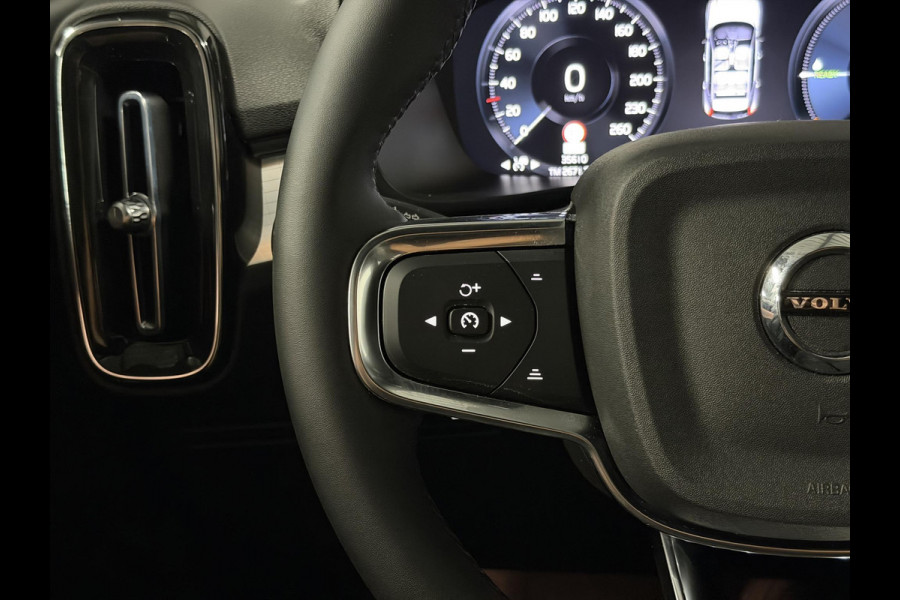 Volvo XC40 1.5 T4 Plug-in hybrid Plus Bright Adapt. cruise | Stuur-/Stoelverwarming | Harman/Kardon | Verwarmde voorruit | Achteruitrij camera | Bliss | Memory