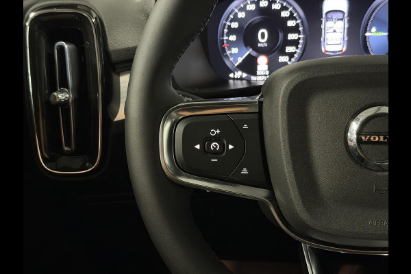 Volvo XC40 1.5 T4 Plug-in hybrid Plus Bright Adapt. cruise | Stuur-/Stoelverwarming | Harman/Kardon | Verwarmde voorruit | Achteruitrij camera | Bliss | Memory